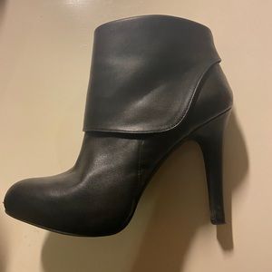 Jessica Simpson heels!!